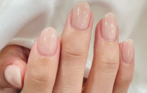 Is Builder Gel Manicure the Right Choice for You_ Here’s What You Need to Know[Middle image 2].png  